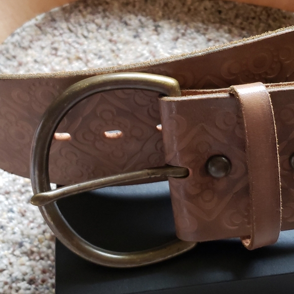 Belt - Picture 3 of 4